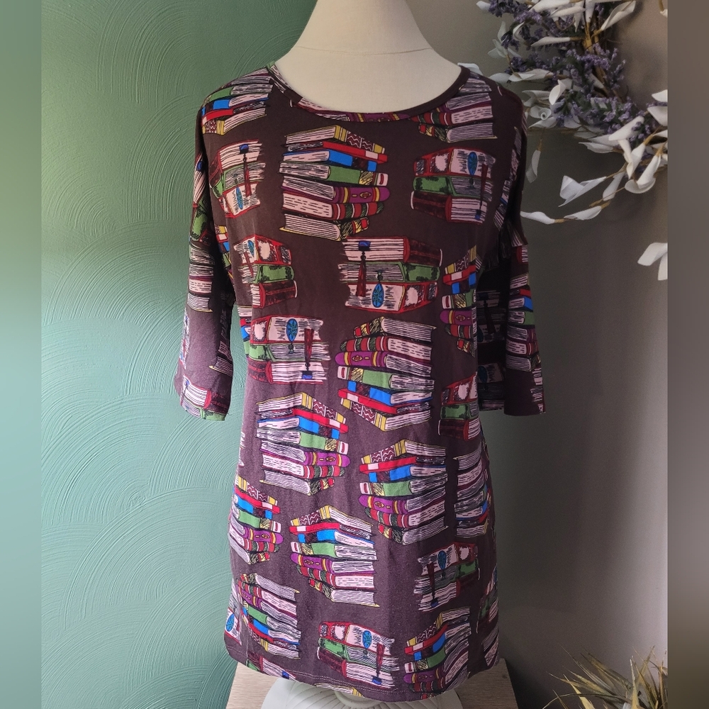 LuLaRoe Bookstack Print Tunic
